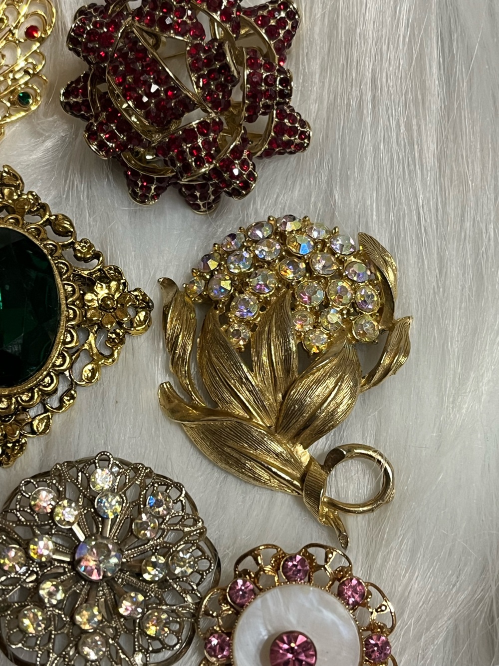 Vintage Brooch Lot - Picture 4 of 13